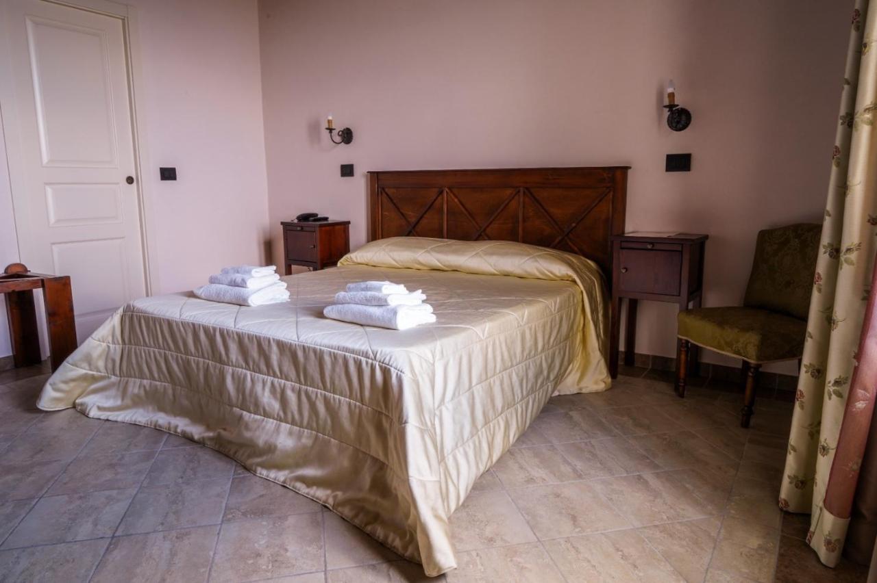 Palazzo Cestari Hotel Montesano sulla Marcellana Eksteriør billede