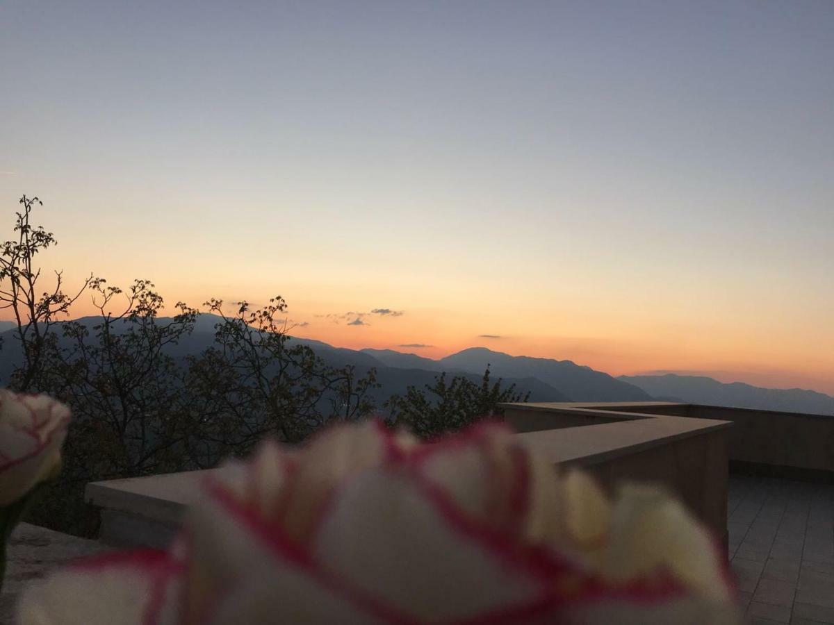 Palazzo Cestari Hotel Montesano sulla Marcellana Eksteriør billede