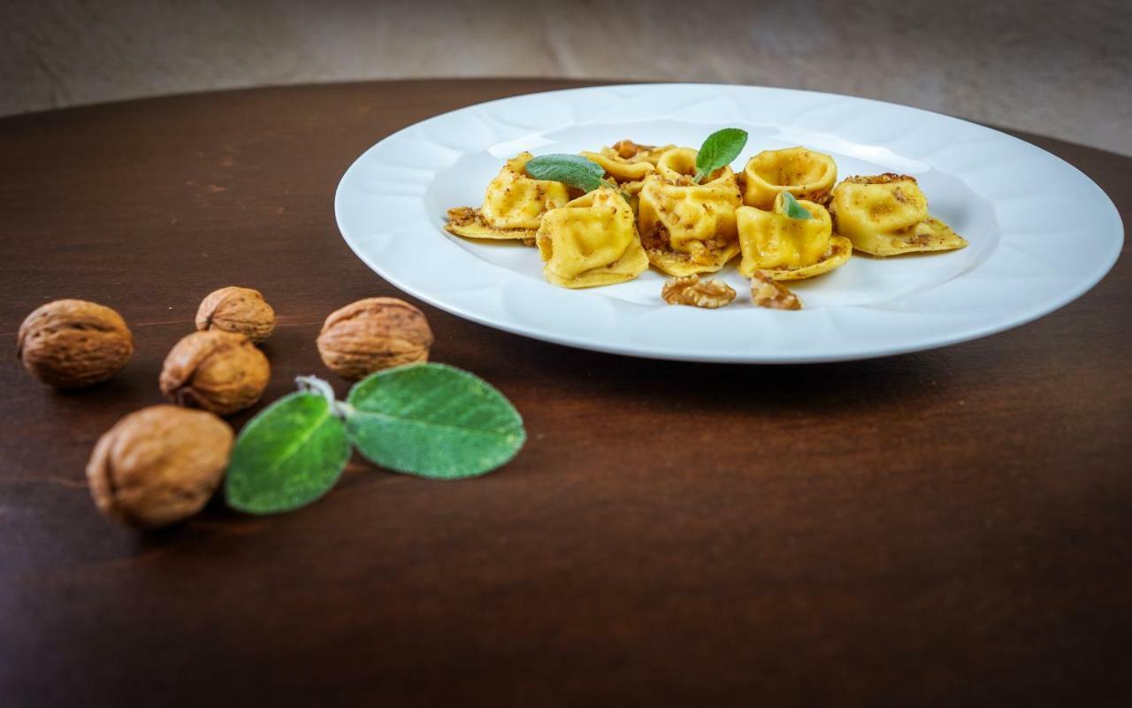 Palazzo Cestari Hotel Montesano sulla Marcellana Eksteriør billede